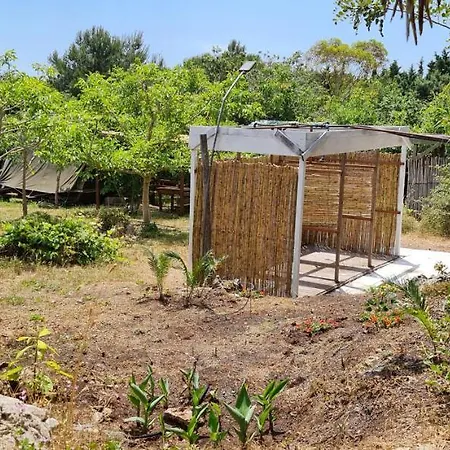 Campeggio Bungalow Darwin Campsite Alimini