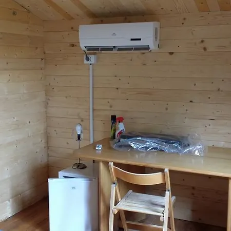 مكان تخييم Darwin أليميني